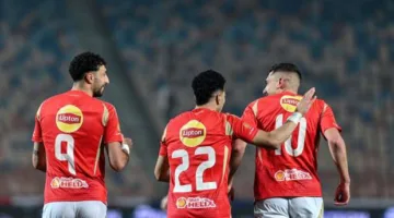 فريق كامل.. 11 لاعبًا في قائمة الراحلين عن الأهلي
