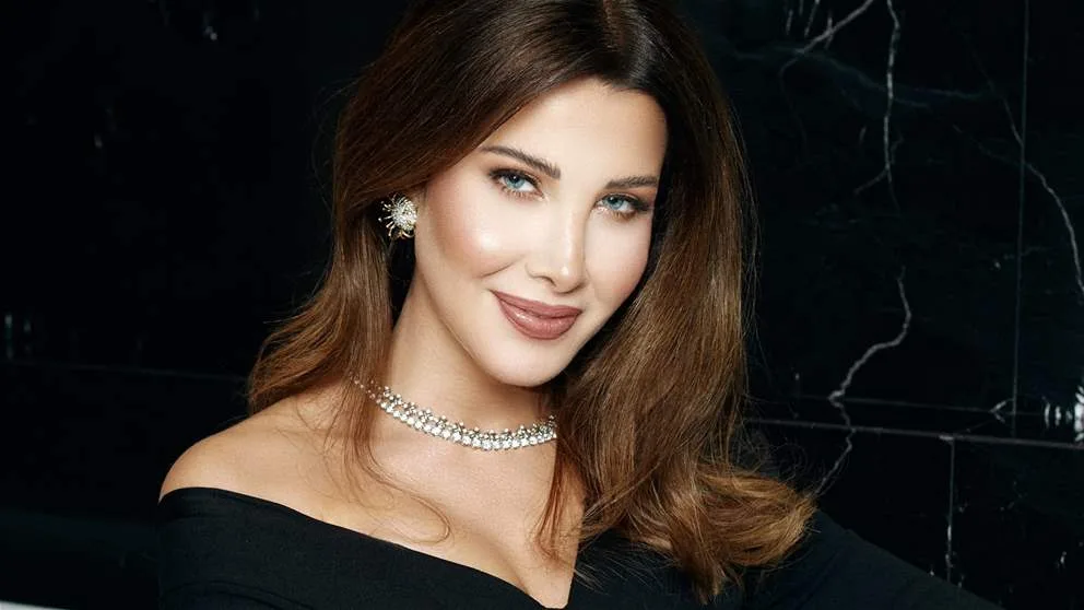 فريق نانسي عجرم يحتفل بعيد ميلادها بشكل مفاجئ وفيديو يسجل اللحظة فريق نانسي عجرم يحتفل بعيد ميلادها بشكل مفاجئ وفيديو يسجل اللحظة