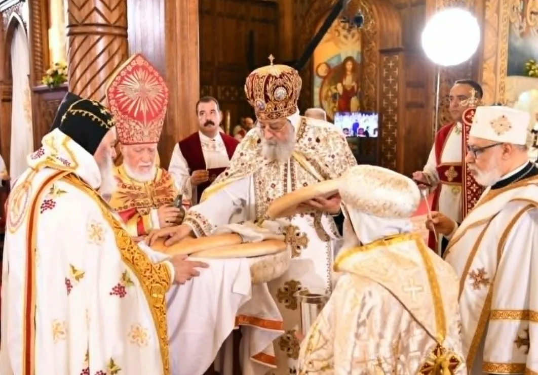 بطاركة الطوائف الأرثوذكسية في الشرق الأوسط يقودون قداسًا إلهيًا مشتركًا بطاركة الطوائف الأرثوذكسية في الشرق الأوسط يقودون قداسًا إلهيًا مشتركًا