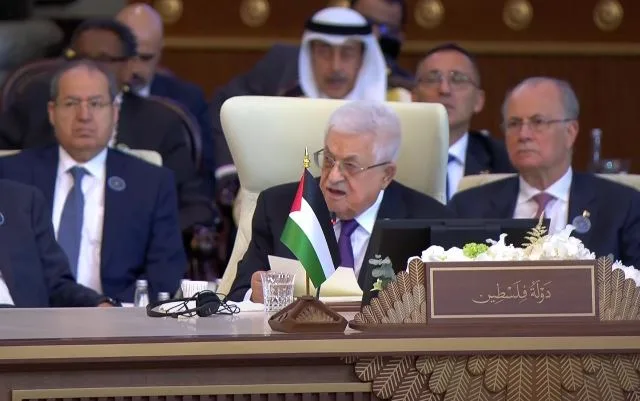 نستمر في تعزيز الوحدة الفلسطينية: أهم تصريحات أبومازن خلال القمة العربية في بغداد نستمر في تعزيز الوحدة الفلسطينية: أهم تصريحات أبومازن خلال القمة العربية في بغداد