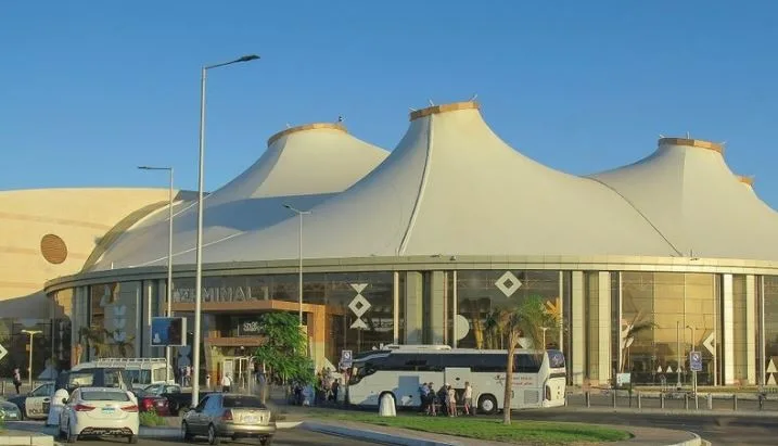الطيران المدني investigates the death of a Kazakh passenger and the injury of two others following an incident at Sharm El Sheikh Airport. الطيران المدني investigates the death of a Kazakh passenger and the injury of two others following an incident at Sharm El Sheikh Airport.