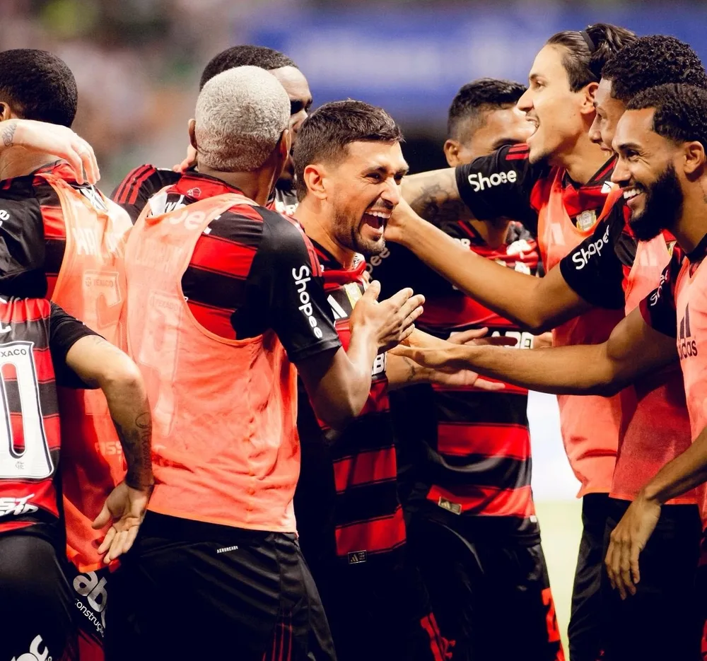 فلامينجو يحقق الفوز على بالميراس بهدفين في الدوري البرازيلي فلامينجو يحقق الفوز على بالميراس بهدفين في الدوري البرازيلي