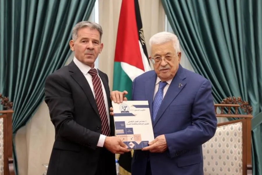 فلسطين تعبر عن تقديرها لقرار الرئيس التشيلي سحب الملحقين العسكريين من سفارة بلاده في تل أبيب. فلسطين تعبر عن تقديرها لقرار الرئيس التشيلي سحب الملحقين العسكريين من سفارة بلاده في تل أبيب.