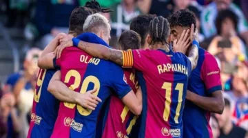 فليك يعلن تشكيل برشلونة في الكلاسيكو ضد ريال مدريد