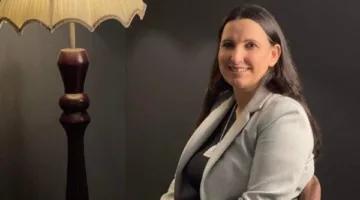فواصل مظلمة