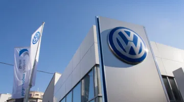 فولكس فاجن تعلن عن حوارات إيجابية مع واشنطن وتعتزم زيادة استثماراتها في الولايات المتحدة