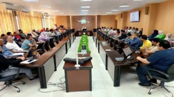 في اجتماع موسع، رئيس مياه البحيرة يستعرض الوضع الحالي لمشروعات «حياة كريمة»
