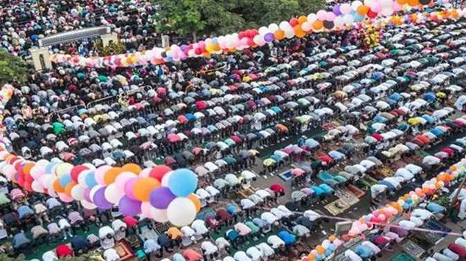 في القاهرة والمحافظات.. مواقيت صلاة عيد الأضحى 2025 في مصر