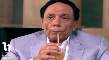 في ذكرى ميلاده.. عادل إمام يعلن: أولادي أصروا على تقديم “السوشي” في احتفال بعيد ميلادي