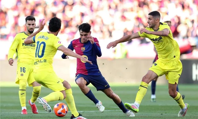 في سهرات تتويج الليجا الإسبانية.. برشلونة يتلقى الهزيمة أمام فياريال 2-3 في سهرات تتويج الليجا الإسبانية.. برشلونة يتلقى الهزيمة أمام فياريال 2-3