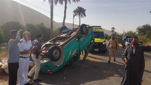 في عيد العمال.. مصرع وإصابة 35 عاملا بحادث مروع في أسيوط