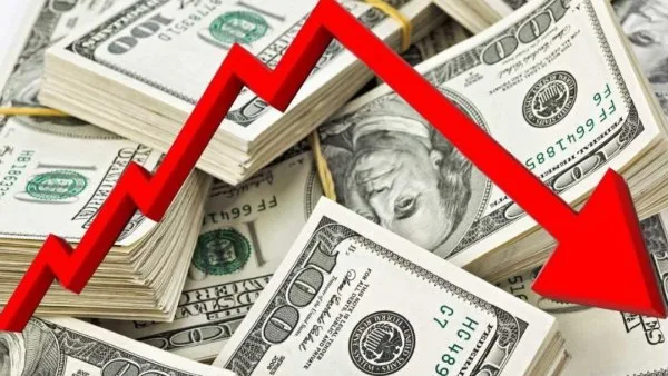 في منتصف التعاملات.. سعر الدولار اليوم 6-5-2025