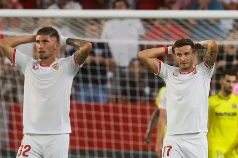 فياريال يُنهي الموسم بانتصار معنوي على إشبيلية ويضمن تأهله إلى دوري الأبطال. فياريال يُنهي الموسم بانتصار معنوي على إشبيلية ويضمن تأهله إلى دوري الأبطال.