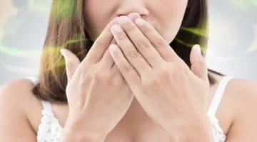 بالفيديو.. اكتشف أسباب رائحة الفم غير المستحبّة مع توضيحات مفصلة من مختص
