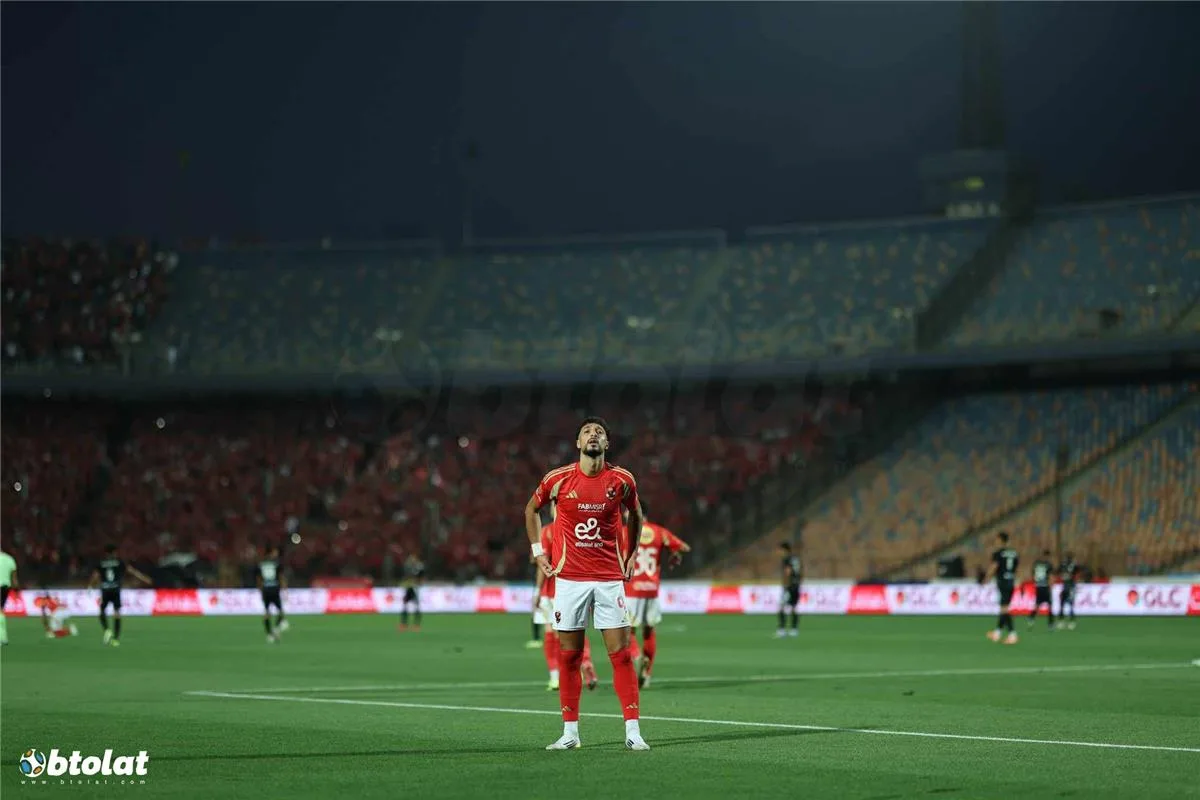 فيديو | السوبر هاتريك: وسام أبو علي يحقق هدفين للأهلي ضد فاركو و معلول يقدم التمريرة الحاسمة فيديو | السوبر هاتريك: وسام أبو علي يحقق هدفين للأهلي ضد فاركو و معلول يقدم التمريرة الحاسمة