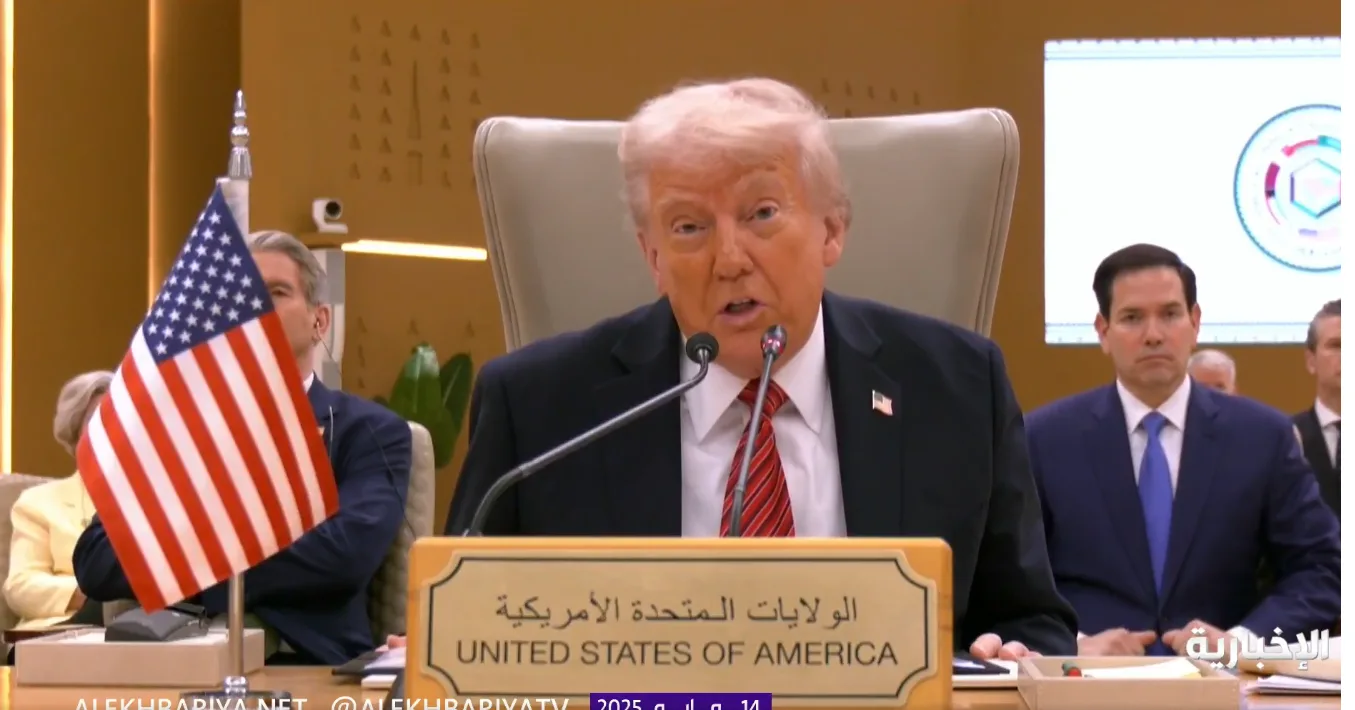 فيديو: ترامب يناقش علاقته بالملك سلمان والأمير محمد بن سلمان فيديو: ترامب يناقش علاقته بالملك سلمان والأمير محمد بن سلمان