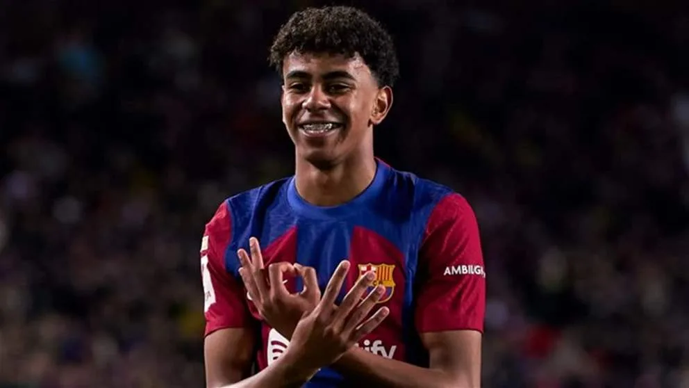 فيديو حول مفاوضات تجديد عقد يامال مع فريق برشلونة فيديو حول مفاوضات تجديد عقد يامال مع فريق برشلونة