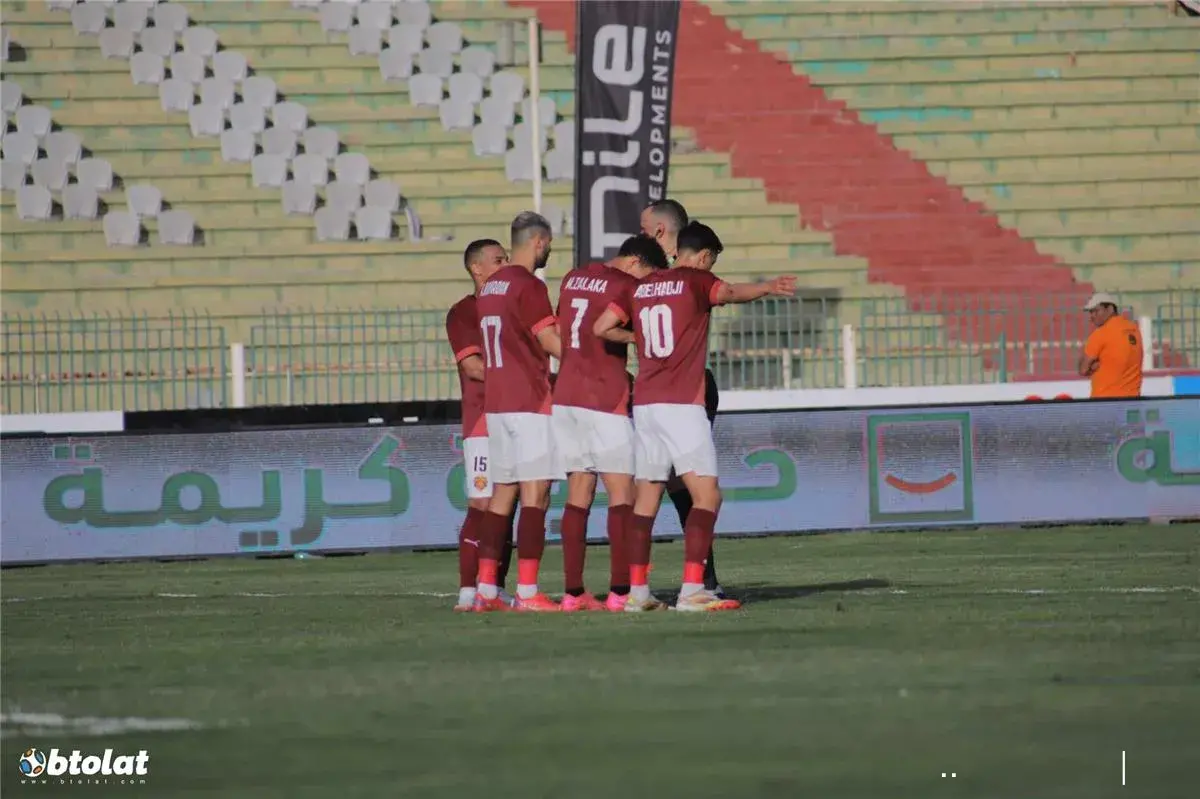 فيديو | في الوقت القاتل.. بلحاج يُسجل هدف تعادل سيراميكا كليوباترا أمام الزمالك