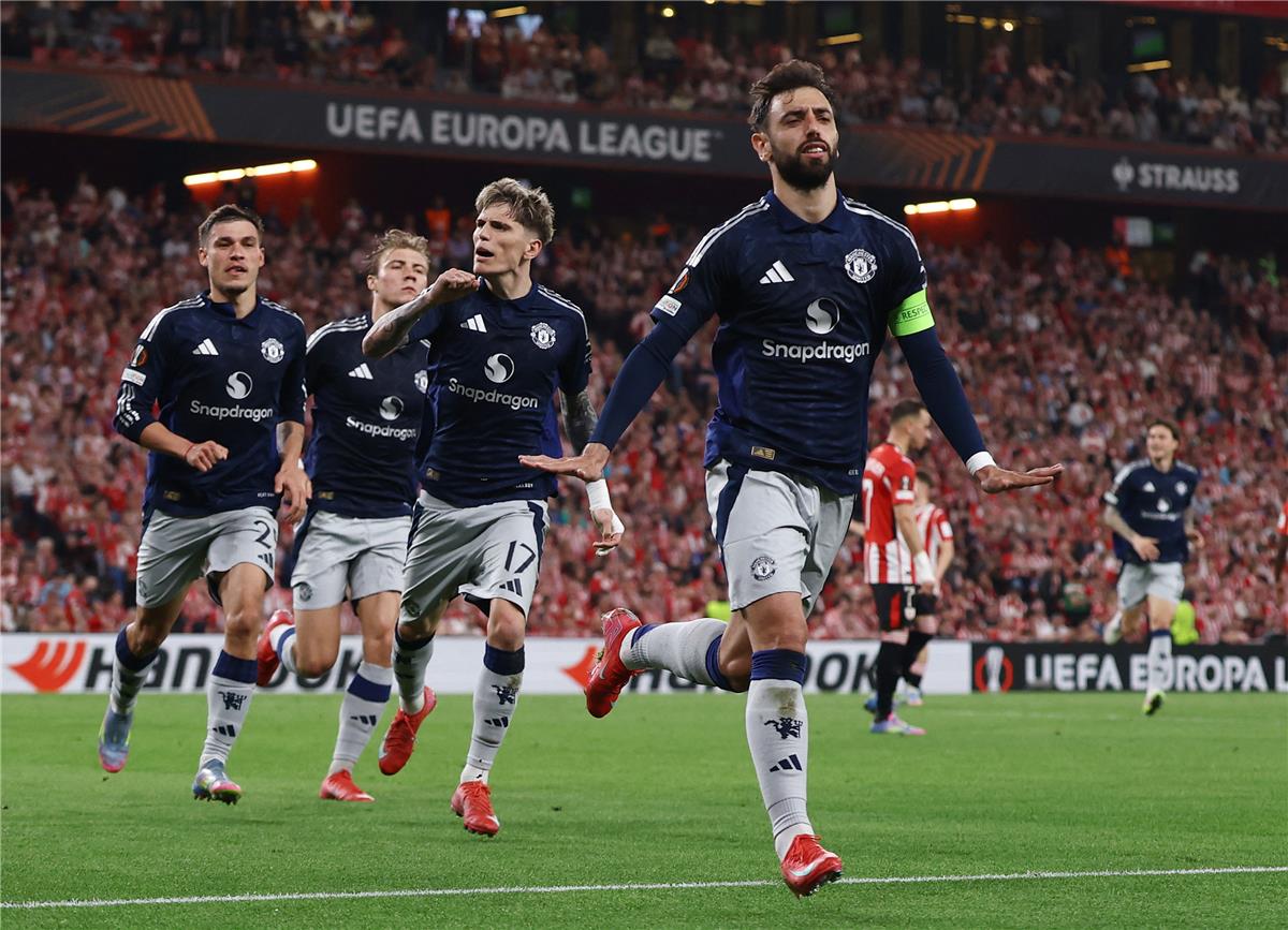 فيديو | مانشستر يونايتد يفوز على أتلتيك بلباو بثلاثية ويضع قدماً في نهائي الدوري الأوروبي