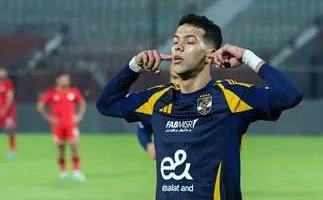 فيديو يُحدث ضجة كبيرة بشأن لاعب الأهلي