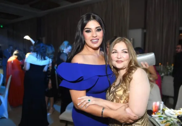 فيفي عبده تشارك برقصها في حفل زفاف هيا كتكت، ابنة أمل رزق (صور) فيفي عبده تشارك برقصها في حفل زفاف هيا كتكت، ابنة أمل رزق (صور)