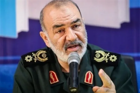 قائد حرس الثورة الإيراني: لن نرضخ لأحد ومستعدون لمواجهة جميع الاحتمالات، وإذا أقدم العدو على أي خطأ فسوف يتلقى رداً قوياً. قائد حرس الثورة الإيراني: لن نرضخ لأحد ومستعدون لمواجهة جميع الاحتمالات، وإذا أقدم العدو على أي خطأ فسوف يتلقى رداً قوياً.