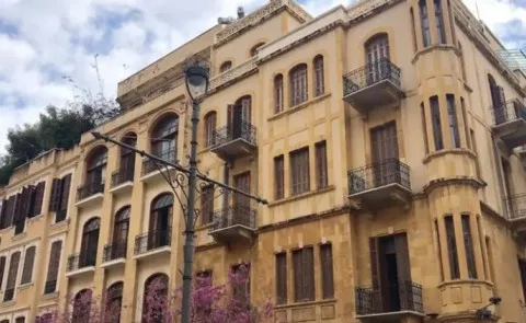 قانون الإيجار يثير الجدل ويشغل الرأي العام ويخلق توترات اجتماعية.. نيران مشتعلة في جميع أنحاء مصر.. ما الأسباب وراء إعادة إحيائه الآن؟ وهل سيتدخل الرئيس؟ قانون الإيجار يثير الجدل ويشغل الرأي العام ويخلق توترات اجتماعية.. نيران مشتعلة في جميع أنحاء مصر.. ما الأسباب وراء إعادة إحيائه الآن؟ وهل سيتدخل الرئيس؟