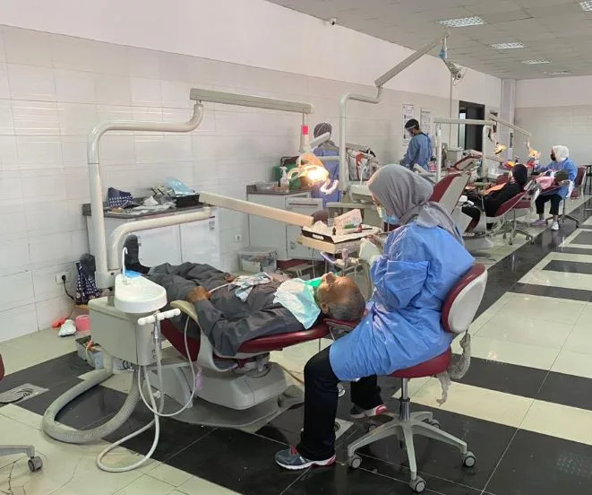 نقيب أطباء الأسنان: قدمنا اقتراحاً لمعالجة مشكلة التكليف يتضمن إضافة 56.5 ألف مقعد. نقيب أطباء الأسنان: قدمنا اقتراحاً لمعالجة مشكلة التكليف يتضمن إضافة 56.5 ألف مقعد.