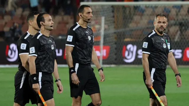 قبل تحديد مصير الـ3 نقاط.. القصة الكاملة لأزمة قمة الأهلي والزمالك في الدوري