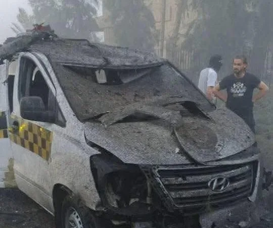 قتلى وجرحى جراء انفجار سيارة مفخخة قرب مركز شرطة الميادين في سوريا قتلى وجرحى جراء انفجار سيارة مفخخة قرب مركز شرطة الميادين في سوريا