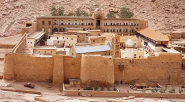 قرار قضائي يثير النقاش حول أراضي سانت كاترين.. والرئاسة توضح: لا تأثير على الدير أو مكانته.