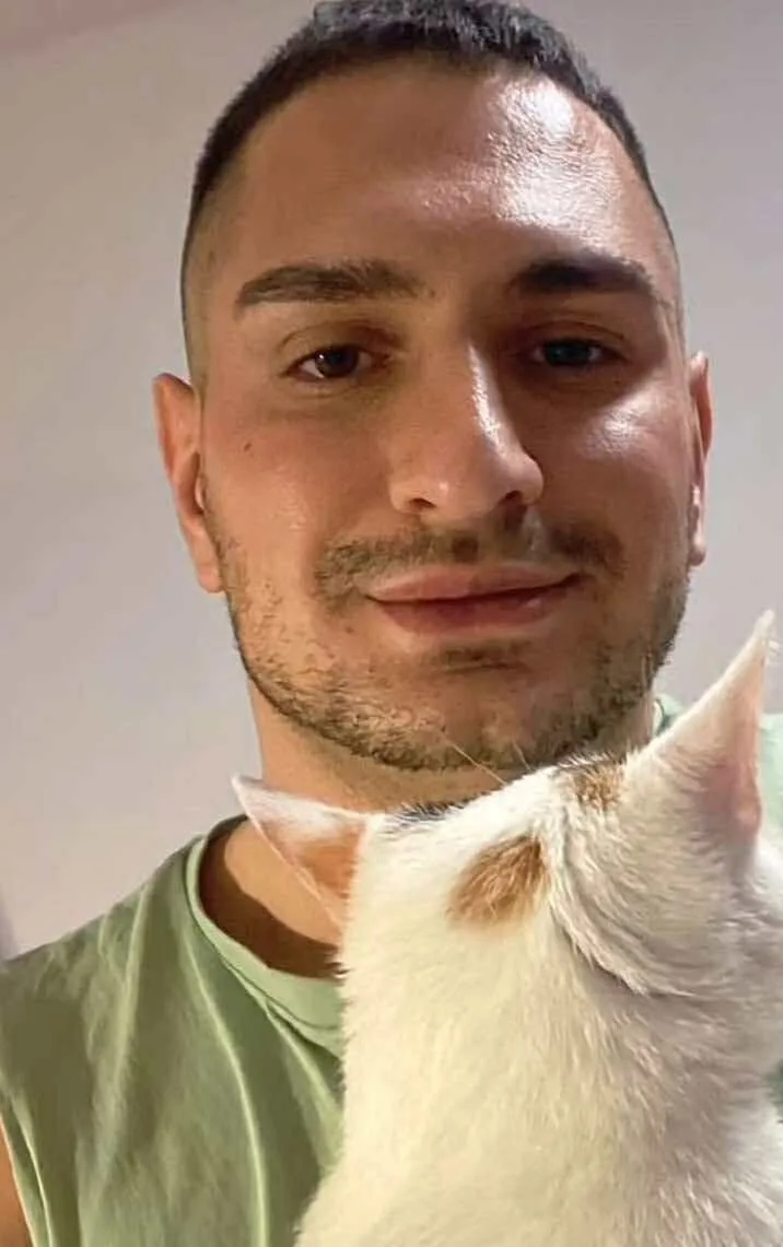 قصة أول رجل عربي حاملاً تنتهي بوفاته: من هو أحمد الفاتح؟ قصة أول رجل عربي حاملاً تنتهي بوفاته: من هو أحمد الفاتح؟