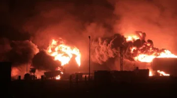 قصف اليمن.. جيش الاحتلال الإسرائيلي أسقط 50 قذيفة على ميناء الحديدة