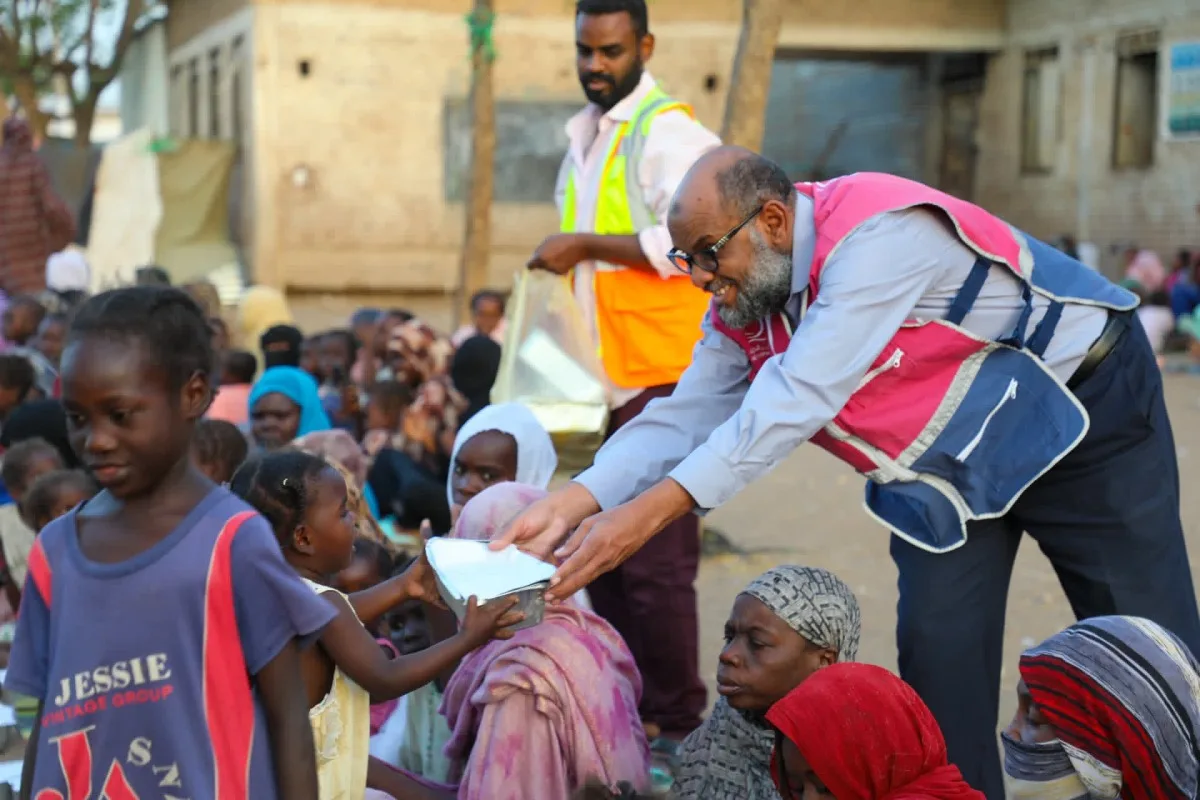 قطر الخيرية تطلق مشروعًا إنسانيًا جديدًا لدعم النازحين في السودان قطر الخيرية تطلق مشروعًا إنسانيًا جديدًا لدعم النازحين في السودان