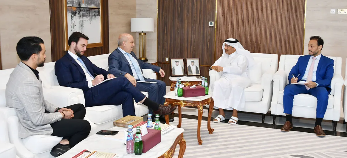 قطر تستعرض فرص الاستثمار مع وفد من الأرجنتين قطر تستعرض فرص الاستثمار مع وفد من الأرجنتين