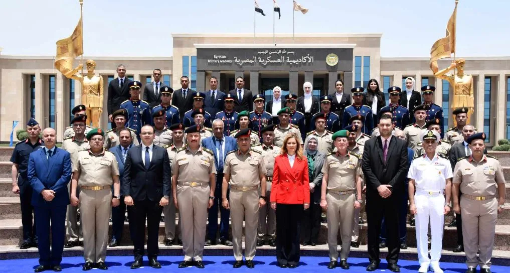 الأكاديمية العسكرية المصرية تبرم اتفاقية تعاون مع الأكاديمية الوطنية لتدريب وتأهيل الشباب. الأكاديمية العسكرية المصرية تبرم اتفاقية تعاون مع الأكاديمية الوطنية لتدريب وتأهيل الشباب.