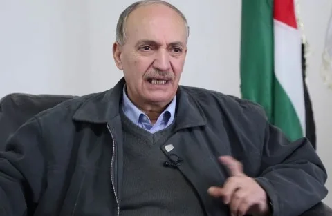 قيادي فلسطيني: نتنياهو يطيل الحرب لتهجير الفلسطينيين وشطب قضيتهم