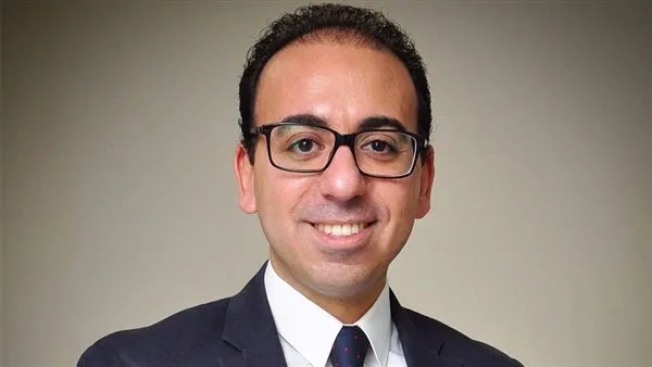 كاتب صحفي: مصر تنتهج سياسة "الحياد الإيجابي"وتسعى للعب دور الوسيط بين الأطراف المتنازعة