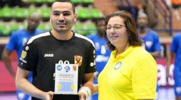 كاستيلو يتألق كأفضل لاعب في لقاء الأهلي وكينشاسا بكأس الكؤوس الإفريقية لكرة اليد