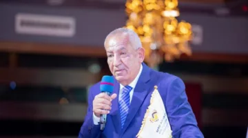 كامل أبوعلي يترك منصب رئاسة النادي المصري