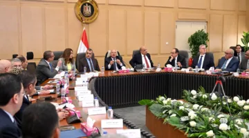 “كامل الوزير”: تعزيز الرقابة على السلع والمنتجات المحلية والمستوردة لضمان الجودة وحماية المستهلك