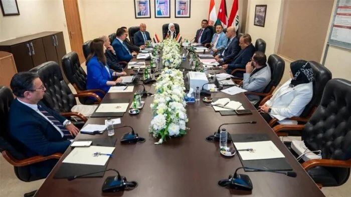 كامل الوزير: شركة «الجسر العربي» مثال ناجح للتعاون العربي وتعزيز التجارة البينية كامل الوزير: شركة «الجسر العربي» مثال ناجح للتعاون العربي وتعزيز التجارة البينية