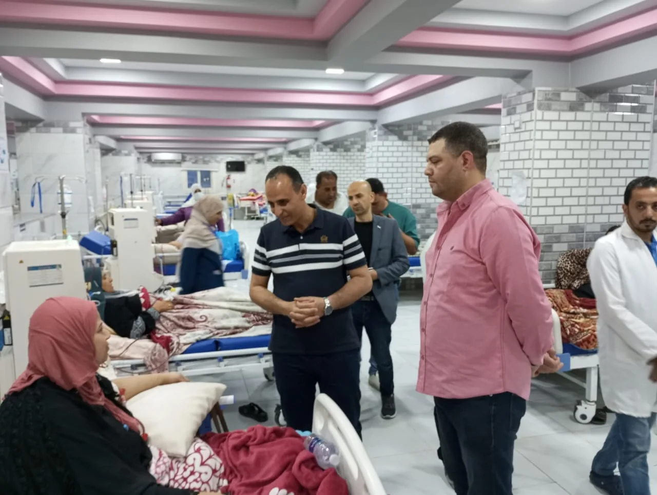 كتبوا علاج لمريض يشتريه من الخارج.. مجازاة عاملين بمستشفى أبوكبير