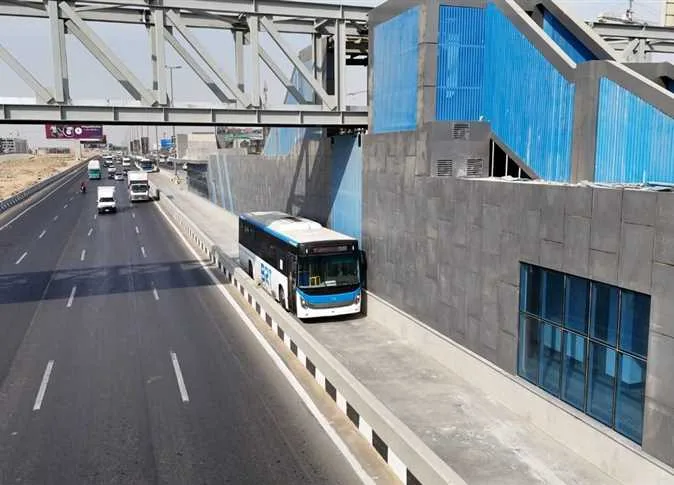 مصر تسعى جاهدة لتحديث نظام النقل الحضري بتقنيات منخفضة الانبعاثات الكربونية. مصر تسعى جاهدة لتحديث نظام النقل الحضري بتقنيات منخفضة الانبعاثات الكربونية.