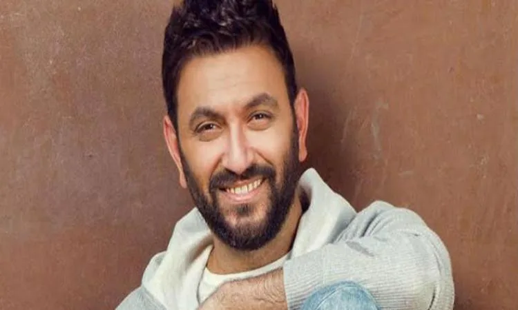 كريم محسن يقدم أغنيته الجديدة «كيف أفعل ذلك» خلال الأيام القادمة كريم محسن يقدم أغنيته الجديدة «كيف أفعل ذلك» خلال الأيام القادمة