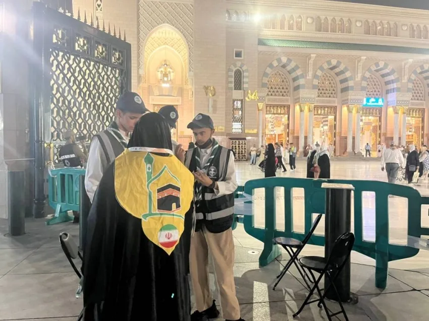 كشافة المدينة المنورة تبدأ في تقديم خدماتها لحجاج بيت الله الحرام كشافة المدينة المنورة تبدأ في تقديم خدماتها لحجاج بيت الله الحرام