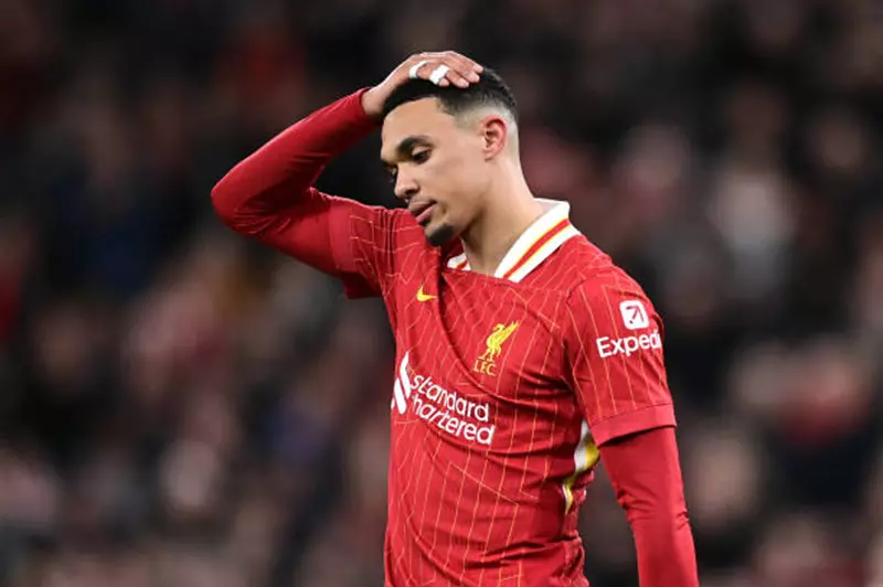 كشف النقاب عن سعر صفقة انتقال أرنولد من ليفربول إلى ريال مدريد كشف النقاب عن سعر صفقة انتقال أرنولد من ليفربول إلى ريال مدريد