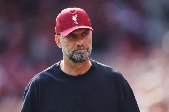 يورجن كلوب يعبر عن صدمته تجاه حادث السيارة لمشجعي ليفربول يورجن كلوب يعبر عن صدمته تجاه حادث السيارة لمشجعي ليفربول