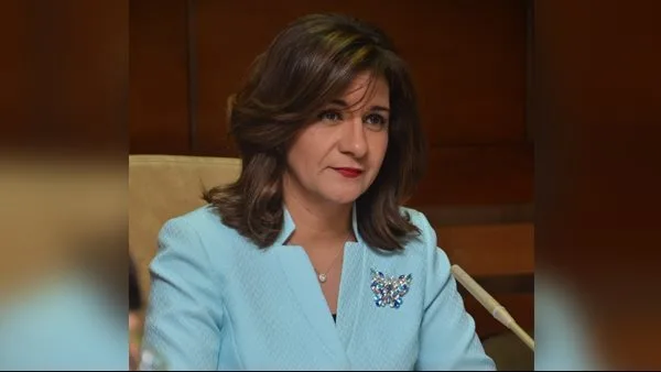 كنت أمًا مجروحة وليست وزيرة”.. نبيلة مكرم تروي تفاصيل “معاناة ابنها رامي كنت أمًا مجروحة وليست وزيرة”.. نبيلة مكرم تروي تفاصيل “معاناة ابنها رامي