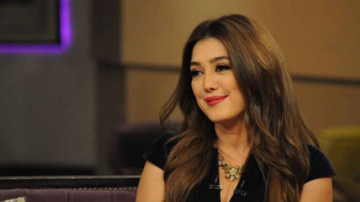كندة علوش ضيفة لميس الحديدي في برنامج «كلمة أخيرة» غدًا